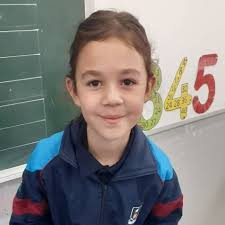 GRADE 3: Favourite Sandwiches Today the grade 3 learners presented  demonstration orals for English. They were given the task of demonstrating  the steps to make their favourite sandwiches. This was an enjoyable