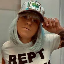 Tabitha Benson's Instagram, Twitter & Facebook