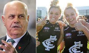 Leigh matthews joins rowey and bone every wednesday night throughout the 2014 season. Afl Legend Leigh Matthews Blasts Plan To Cut Male Players Pay And Hand It To Women Daily Mail Online