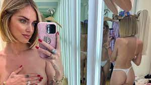 Chiara Ferragni nuda su Instagram e scatta la polemica: Questa è  pornografia