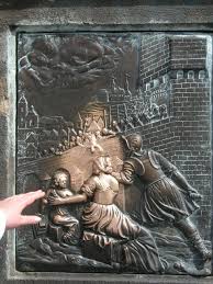 Wunschwitz mu tam zadal, aby podle rauchmüllerova bozzetta (sochařské skici) vytvořil dřevěnou sochu, kterou bude možné použít pro výrobu bronzového. Prostor Architektura Interier Design