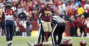 Alex Smith Suffered A Horrendous Leg Injury Against The Texans In Week 11 And As A Result His Career May Be In Jeopardy Smith Fra Leg Injury Football Injury