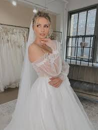Wedding Dresses Lace Online Shop Wedding Dresses A Line Long Sleeves Vienna Price In 2020 Long Sleeve Wedding Dress Lace Ball Gown Wedding Dress Wedding Dresses Lace