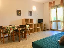 Trova alloggi unici per soggiornare con host del posto in 191 paesi. Marina Di Massa Case Vacanze Marina Di Massa Appartamento Per Vacanze In Affitto 6 Posti Letto 65 M2 Piano Terra 2 Camere Soggiorno Con Divano Letto Doppio Cucina Bagno Giardino Garage