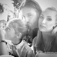 Annie-claire Lemoine (@annieclaire.lemoine) · Instagram 照片和视频