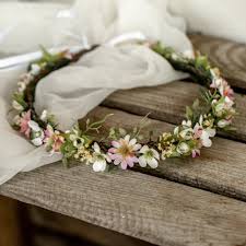 Sie sind ein wunderschöner kopfschmuck, der aus echten blumen mit ein wenig geschick selbst gemacht. Blumenkranz Hochzeit Fleuriscoeur