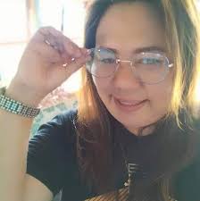 A compact companion—the new Zoe bag takes adventure up a notch.  https://www.michaelkors.com/zoe-small-pebbled-leather-pochette/32S5SZCU1L.html?dwvar_32S5SZCU1L_color=2984&astc=true