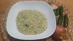 Sbucciate le melanzane, tagliatele da prima a fette regolari poi, da ogni fetta ricavate dei cubetti di dimensioni regolari. Ricetta Risotto Con Zucchine Ricette Zucchine
