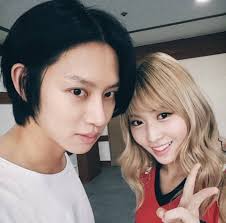 Yerin recientemente se jactó de lo fuerte que era, y encontró un oponente digno en super junior kim heechul! Heechul And His Many Female Friendships How He Hid His Relationship With Momo Right Before Our Eyes Koreaboo
