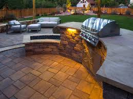Outdoor Kitchen Firepit In Fort
