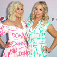 She and jennie garth made a whopping $85,000 per bh90210 episode. Tori Spelling And Jennie Garth Pay Tribute To 90210 Characters E Online