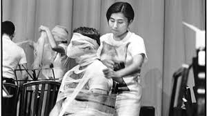 Download Yoko Ono Frieze
