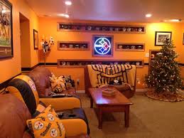 Pittsburgh steelers team logo wall decor art paintings 5 piece canvas picture artwork living room american football prints poster decoration wooden. Pittsburgh Steelers Steelers Cave If I Had A Family Room This Would So Be How I Would Decorate It Football Man Cave Steelers Family Room