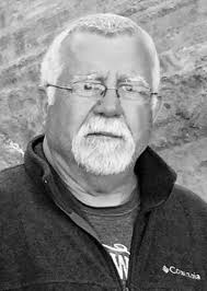 Robert Lyda's Instagram, Twitter & Facebook