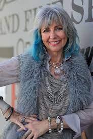 Would You Go Blue Hair Romance Advanced Style Style Aging Gracefully