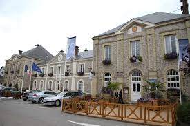 Etretat Mairie Etretat Haute Normandie Station Balneaire