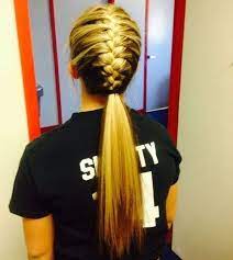 20 Sporty Hairstyles For Women Askhairstyles Hairstyle Sofisty Sporty Hairstyles Volleyball Hairstyles Sports Hairstyles