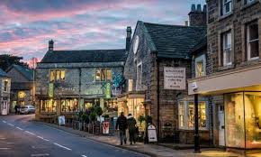 10 Of The Best Small Uk Towns For Winter Breaks United Kingdom Holidays Winter Breaks Christmas Breaks Uk Christmas In England