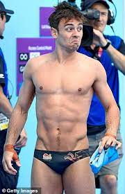 Thomas robert daley is a british diver, television personality, youtube vlogger and an olympic gold medallist. Olympic Diver Tom Daley Confesses He Still Finds The Sport Terrifying Daily Mail Online