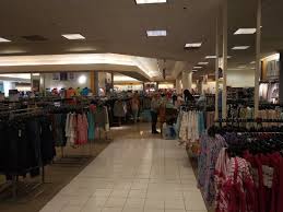 You'll love our wide selection, great savings and our phenomenal customer service. Belk St Hanes Mall Picture Of Hanes Mall Winston Salem Tripadvisor