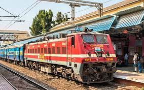 irctc trains suspended railways news indian railways plane train start soon know time table lockdown coronavirus | IRCTC/Indian Railway News: रेगुलर ट्रेन चलाने को लेकर रेलवे का क्या है प्लान? जानें यहां