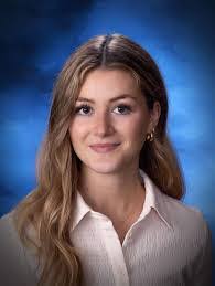 Veronica Batt's Instagram, Twitter & Facebook