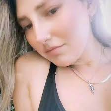 Gin de año y la Rafita aún se puede portar peor 🫶🏻😂❤️‍🔥