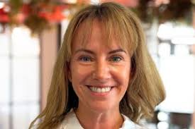 Sarah Abrahams Headshot