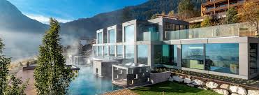 Das haus bergwelt befindet sich in ruhiger lage am fuß der zugspitze. Hotel Mohr Life Resort Lermoos Luxuszeit Com