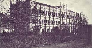 John's institution has been gazetted as a national heritage site by the federal a famous religious landmark is the st john's cathedral, which is a roman catholic church with architecture similar to st john's institution and convent bukit nanas. St John S Institution In Kuala Lumpur 111 Years Old Established 1904 Built At Bukit Nanas At The Request Of The Educa Kuala Lumpur Malacca Secondary School