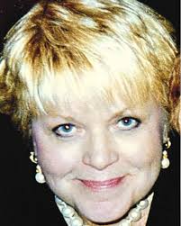 Sandra Blythe's Instagram, Twitter & Facebook