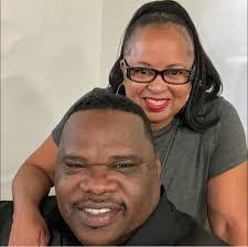 Delores Botts's Instagram, Twitter & Facebook