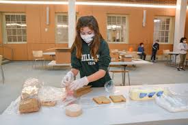 Emmanuel dining room west darbojas sociālais darbs aktivitātēs. Tower Hill School On Twitter Fifth And Sixth Graders Made Sandwiches For Emmanuel Dining Room Today Servicelearning