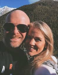 🎀 HAPPY BIRTHDAY TO THE QUEEN 👑 To the most wonderful woman in the  world—she who is loyal, kind, generous, thoughtful, patient, beautiful,  brilliant, creative, and funny enough to make me laugh