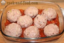 La ricetta per le polpette di carne classiche, poi si sa, in ogni famiglia c'è una ricetta diversa, così come differente è la preferenza per le dimensioni e la forma. Polpette Di Carne Macinata E Riso In Salsa Di Pomodoro E Salsa Di Panna Come Cucinare