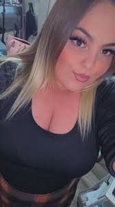 I made $600 DoorDashing today 😭 Handed out a few business cards and one  guy said they were spicier than his chilies 🌶️ Some people underestimate a  woman with a car, charm,