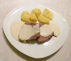 Das rezept lässt sich einfach. Blitz Tafelspitz Mit Meerrettichsosse Tafelspitz Mit Meerrettichsosse Im Schnellkochtopf Gegart Geschmorter Tafelspitz Mit Glasierten Apfeln Und Birnen