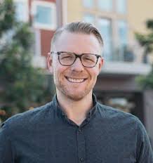 Chad Lakin's Instagram, Twitter & Facebook