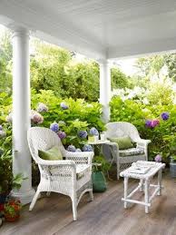 Front Porch Ideas To Perk Up The Entrance Of Your Home House With Porch Patio Decor Beach House Decor