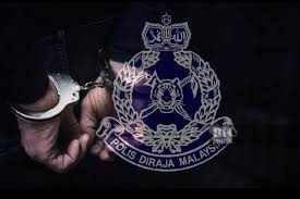 Aku dibelinya dengan harga rm 480.00 daripada pemilik kedai itu. 3 Ditahan Kes Kurung Pembantu Kedai Telefon Pintar Kes Berita Harian