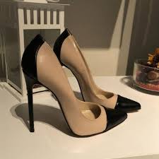 Beh, il tacco 12 non poteva mancare. Http Www Sharlenecalzature It Scarpe Con Tacchi A Spillo Talloni Delle Donne Scarpe Di Moda