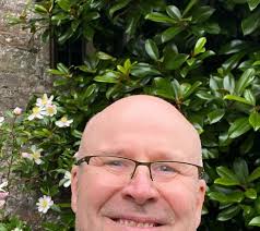 Dr Kevin Burchell: Welcome to my website