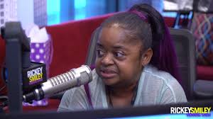 Psychic Wayne Predicts Juicy's Romantic Future