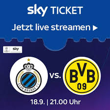 Eigentlich sollte es nur eine ganz normale pressekonferenz von lucien favre werden. Kuriose Bvb Pk Favre Lacht Dolmetscher Aus Fussball News Sky Sport