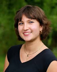 Lauren Appelbaum visits JDS Middle School to speak about JDAAIM