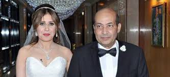 الناقد طارق الشناوى يحتفل بزفافه على سوزان حرفى