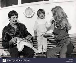 Actor Charles Bronson With Jill Ireland And Daughter Stock Photo Alamy