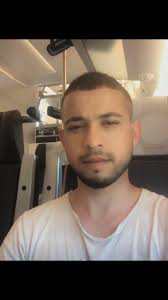 Hej Alla Mitt namn är Ahmad och är 25 år gammal. Jag är utbildad till  fritidsledare med inriktning socialpedagog och jobbar som vikarie på en  fritidsgård, och ibland i tele2 Arena när