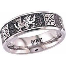 Men S Laser Carved Titanium Welsh Dragon Ring With Celtic Knots Celtic Wedding Rings Rings For Men Titanium Wedding Rings