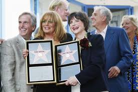 Laverne & Shirley' actress Cindy Williams dies at 75: Family spokesperson -  ABC News